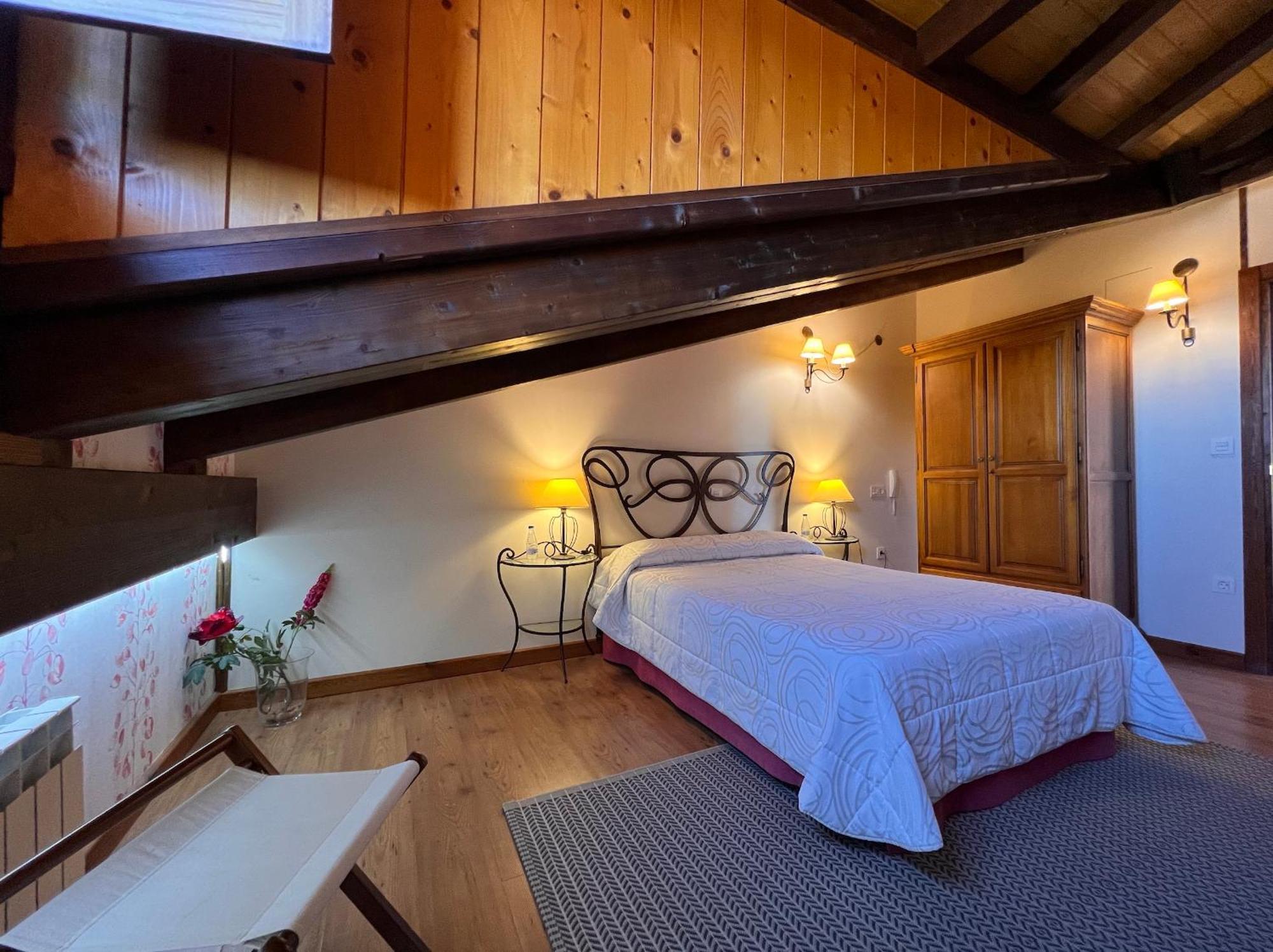 Hotel Rural Restaurante Las Baronas Santa Cruz de la Salceda 外观 照片